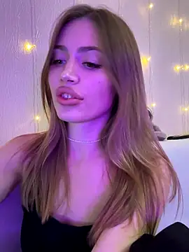 Elizabeth Tay online show from 11-12-25, 04:44