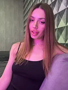 Elizabeth Tay online show from 03-10-26, 06:34