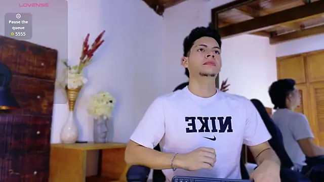 JhosuaVega online show from 04-04-26, 02:07