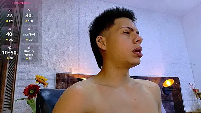 Snapshot of JhosuaVega chatting on 11-26-25, 04:12 JhosuaVega online show from 11-26-25, 04:12