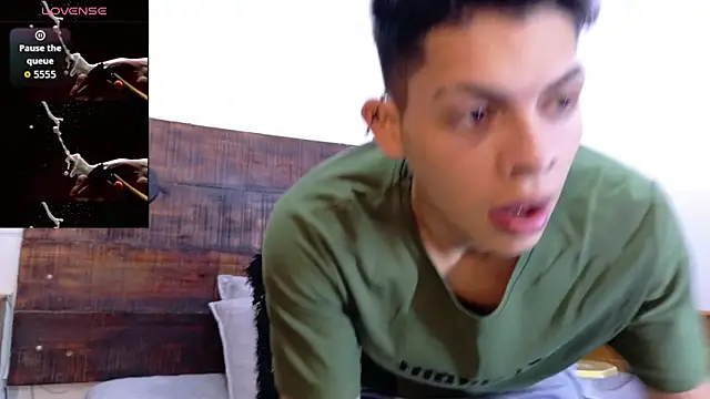 Snapshot of JhosuaVega chatting on 09-27-25, 02:07 JhosuaVega online show from 09-27-25, 02:07