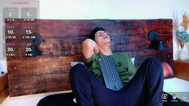 Snapshot of JhosuaVega chatting on 02-01-26, 02:43 JhosuaVega online show from 02-01-26, 02:43