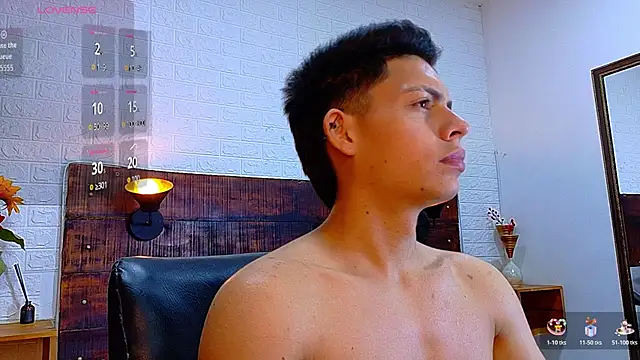 Snapshot of JhosuaVega chatting on 11-01-25, 10:58 JhosuaVega online show from 11-01-25, 10:58