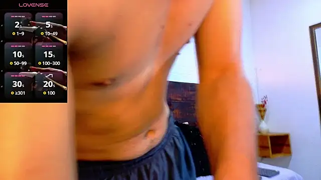 Snapshot of JhosuaVega chatting on 10-22-25, 07:13 JhosuaVega online show from 10-22-25, 07:13