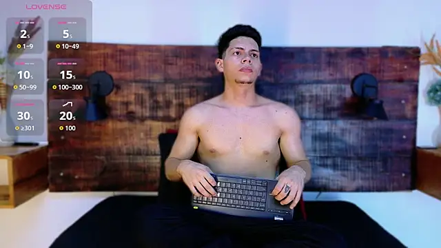 Snapshot of JhosuaVega chatting on 02-13-26, 01:38 JhosuaVega online show from 02-13-26, 01:38