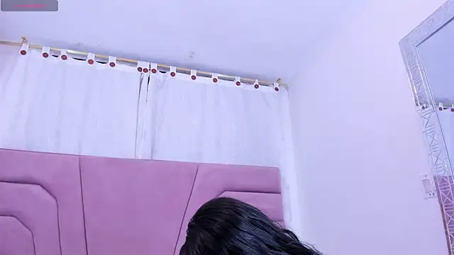 miajhonsonx online show from 04-14-26, 03:17