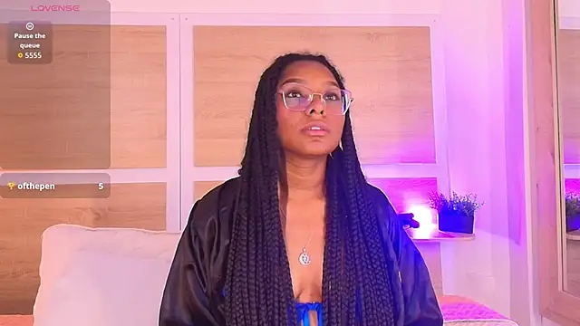 ValeryCortezm online show from 11-05-25, 03:37