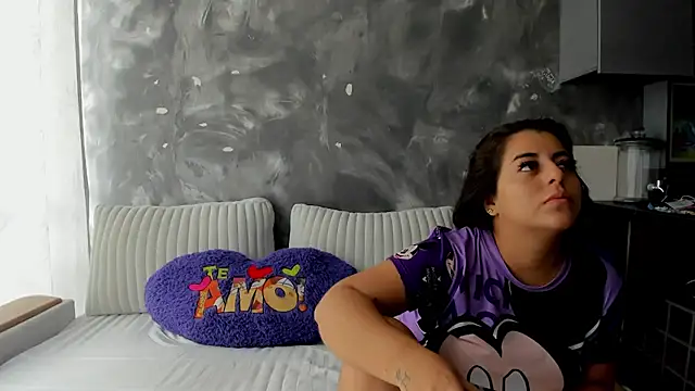 EvelynBun online show from 02-24-26, 01:56