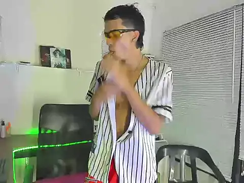 xxKamadevaxx online show from 05-12-26, 12:55