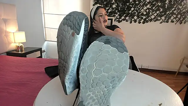 Shantal  G online show from 10-29-25, 05:12