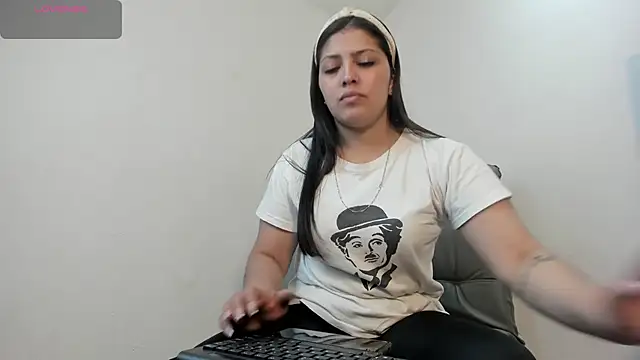 Shantal  G online show from 12-01-25, 04:19