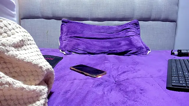 Shantal  G online show from 11-08-25, 08:51