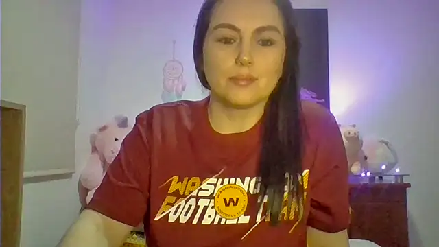 Snapshot of Venusina_07 chatting on 07-20-26, 02:41 Venusina 07 online show from 07-20-26, 02:41