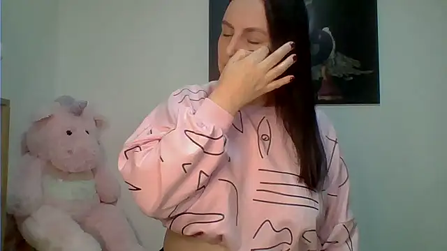 Snapshot of Venusina_07 chatting on 05-16-26, 04:00 Venusina 07 online show from 05-16-26, 04:00