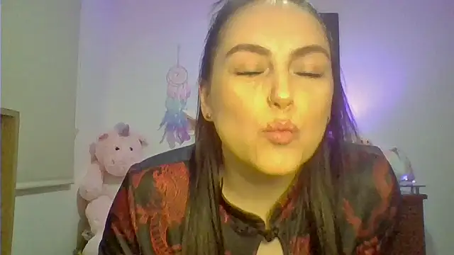 Snapshot of Venusina_07 chatting on 07-26-26, 03:57 Venusina 07 online show from 07-26-26, 03:57