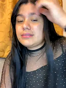 Snapshot of April_Becker chatting on 10-19-25, 04:37 April Becker online show from 10-19-25, 04:37