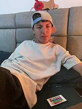 NaytonFreeman online show from 02-25-26, 12:16