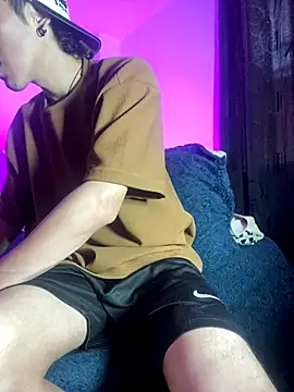 NaytonFreeman online show from 11-10-25, 11:04