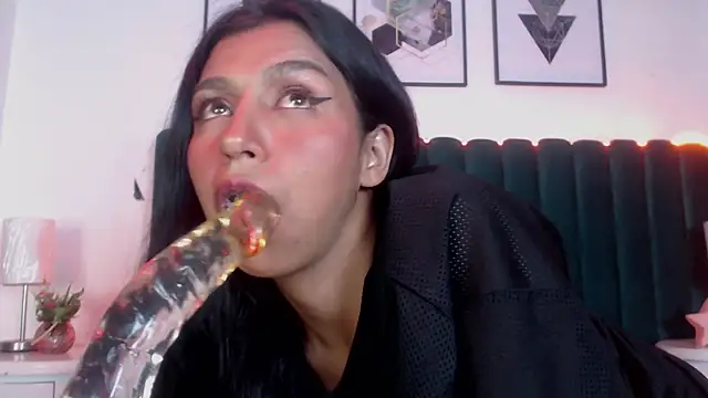 Keila Fg online show from 11-13-25, 08:02