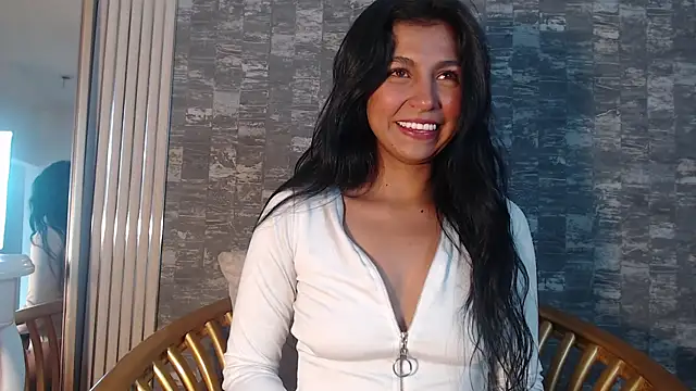 Snapshot of Keila_Fg chatting on 10-02-25, 07:39 Keila Fg online show from 10-02-25, 07:39
