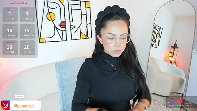 Snapshot of Lyliboomm chatting on 02-19-26, 10:51 Lyliboomm online show from 02-19-26, 10:51