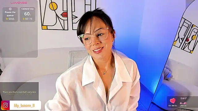 Snapshot of Lyliboomm chatting on 02-09-26, 10:08 Lyliboomm online show from 02-09-26, 10:08