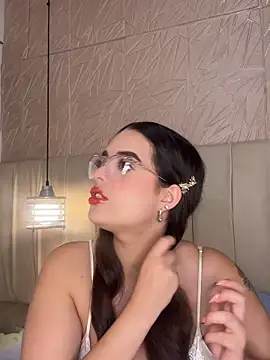 hannahst  online show from 03-26-26, 08:29