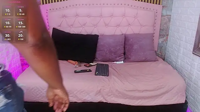 sheyla  ebony online show from 11-06-25, 08:24