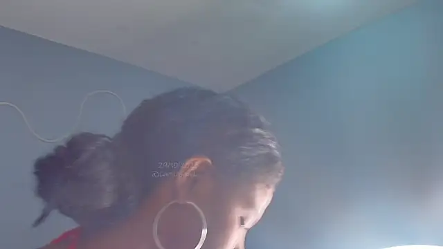 CamilaaSaenz online show from 10-29-25, 12:15