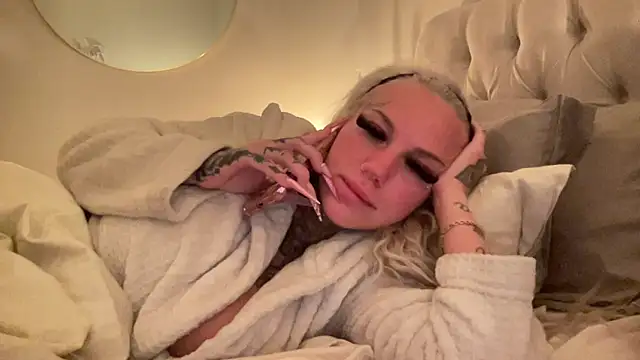 paulinaalatalo online show from 04-21-26, 07:09