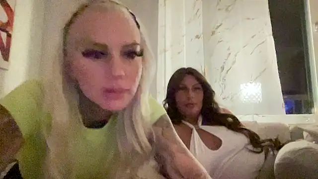 paulinaalatalo online show from 04-11-26, 09:07