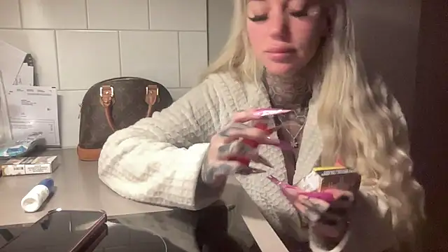 paulinaalatalo online show from 03-18-26, 03:20