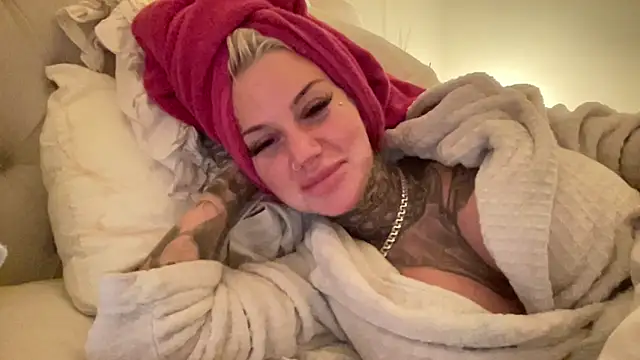 paulinaalatalo online show from 02-10-26, 07:46