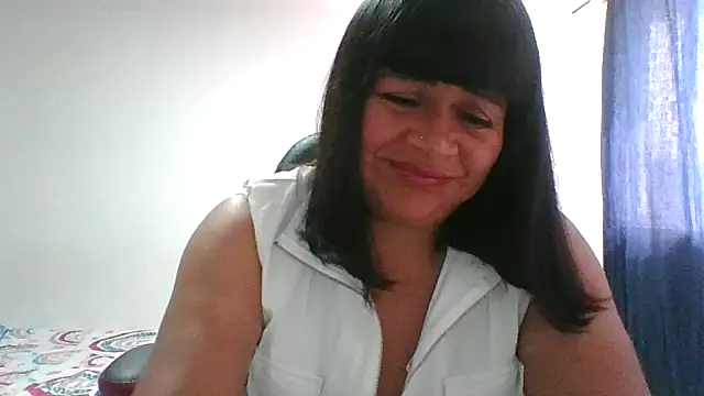 adri89-g online show from 02-11-26, 03:34