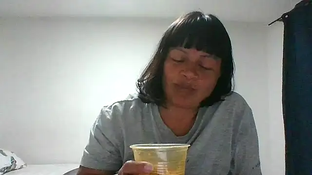 adri89-g online show from 03-01-26, 03:39