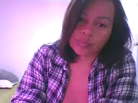 adri89-g online show from 11-04-25, 01:26