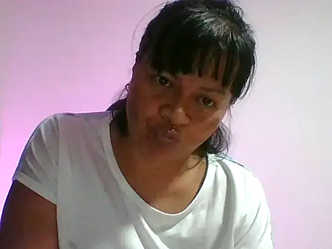 adri89-g online show from 11-16-25, 03:11