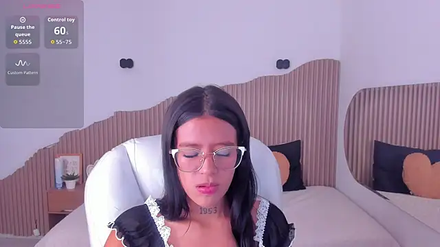Snapshot of Iris8_ chatting on 06-09-26, 08:21 Iris8 online show from 06-09-26, 08:21