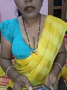 Snapshot of KannadaTamilTeluguBeauty chatting on 05-21-26, 05:43 KannadaTamilTeluguBeauty online show from 05-21-26, 05:43