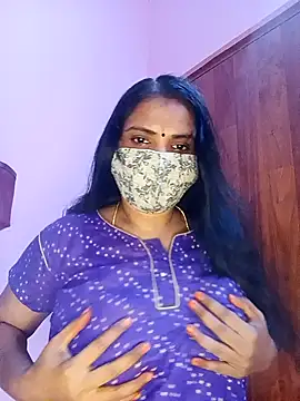 Snapshot of KannadaTamilTeluguBeauty chatting on 10-27-25, 08:15 KannadaTamilTeluguBeauty online show from 10-27-25, 08:15