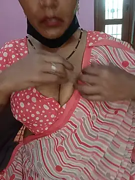 Snapshot of KannadaTamilTeluguBeauty chatting on 05-26-26, 10:13 KannadaTamilTeluguBeauty online show from 05-26-26, 10:13