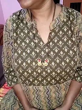Snapshot of KannadaTamilTeluguBeauty chatting on 05-29-26, 06:14 KannadaTamilTeluguBeauty online show from 05-29-26, 06:14