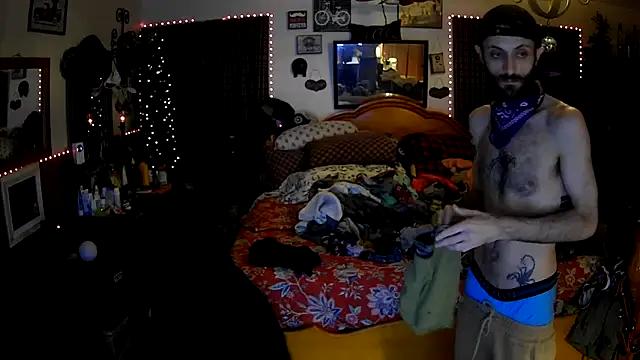 HarmoniousPhantasm3 online show from 11-05-25, 08:45