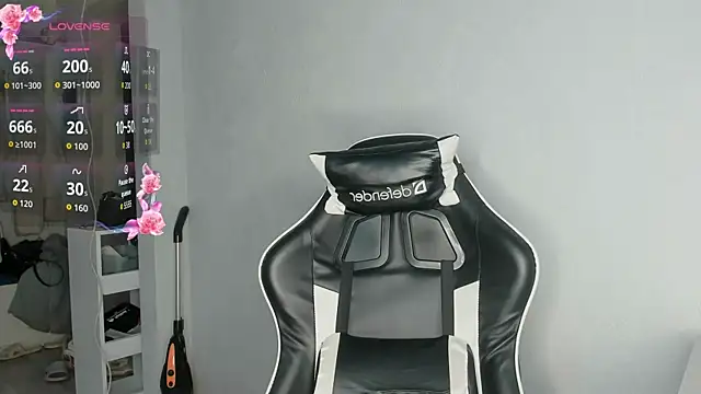 Molllysdays online show from 07-15-26, 11:56