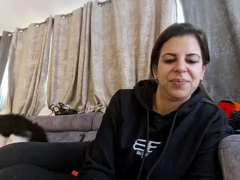 Alexis21821 online show from 11-17-25, 06:39