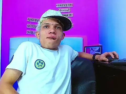 EL VENEZOLANO 22CM online show from 10-29-25, 04:55