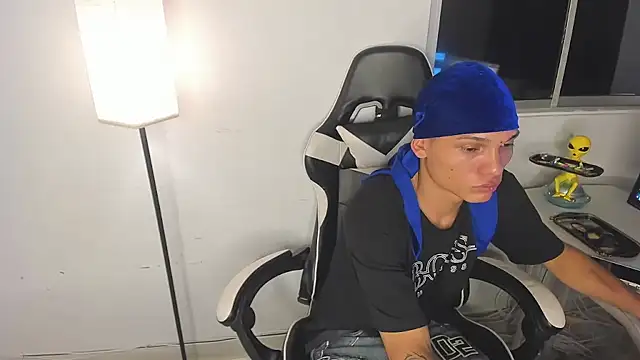 EL VENEZOLANO 22CM online show from 02-08-26, 06:44