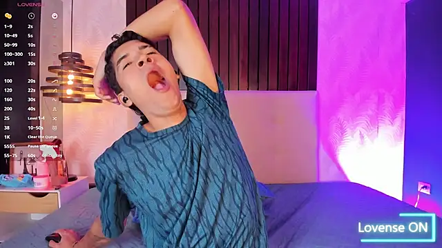 SandroVeyra online show from 01-07-26, 03:33