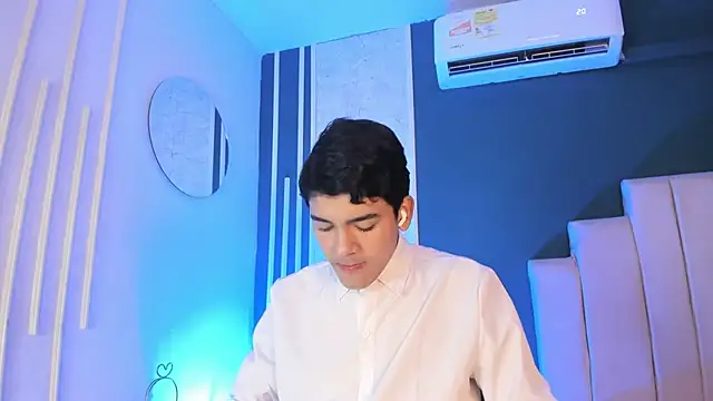 SandroVeyra online show from 10-25-25, 03:28