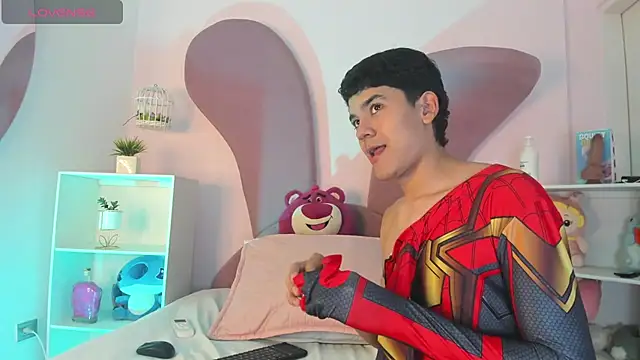 SandroVeyra online show from 11-18-25, 03:32